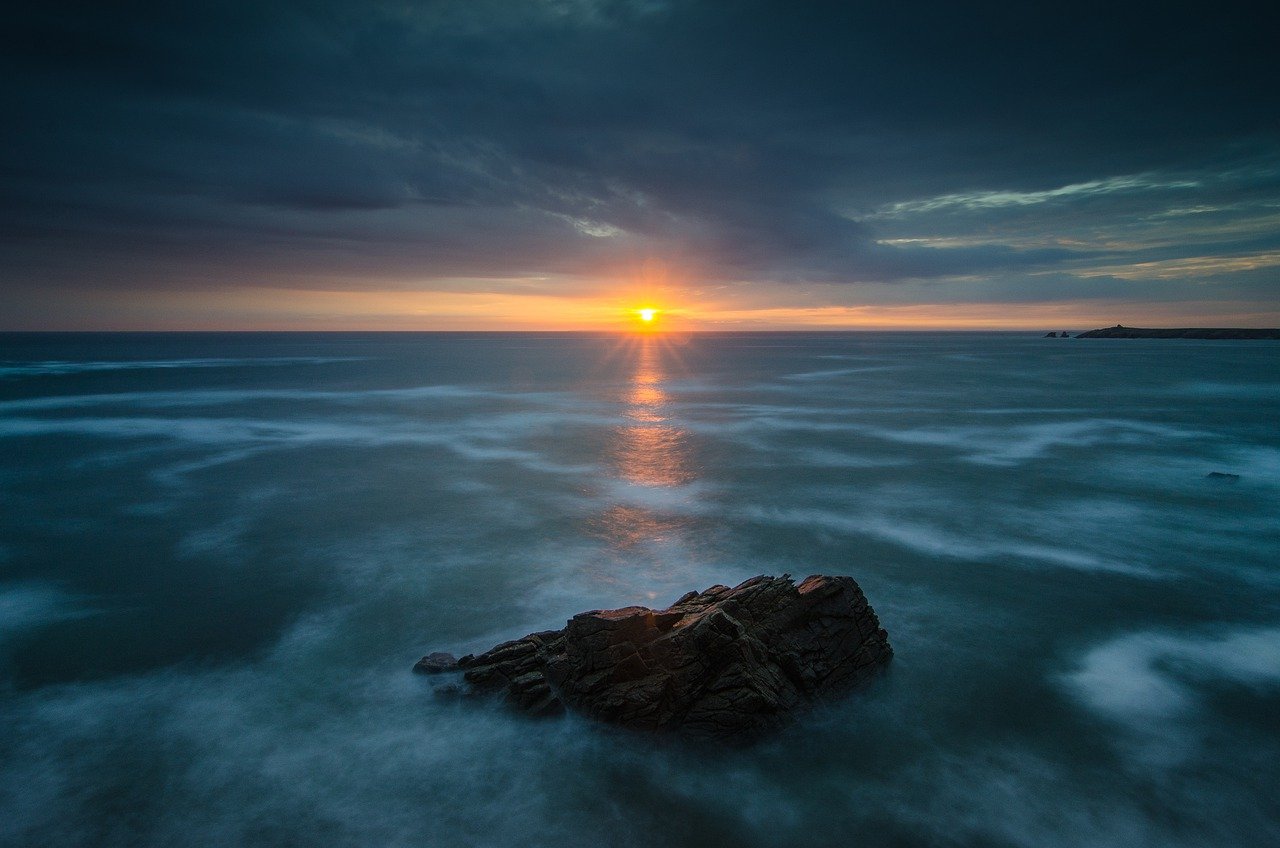 ocean, sunrise, dawn-6530523.jpg